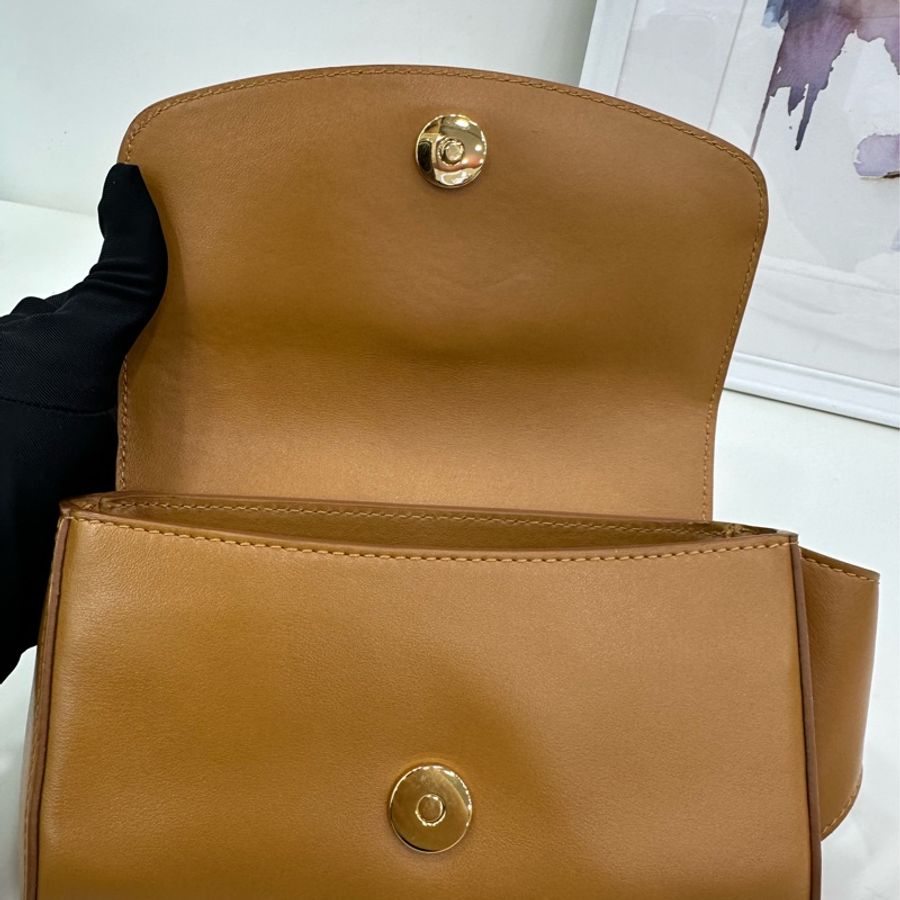 CHLOE蔻依logo金屬標牛皮光面休閒包小號腰包-6