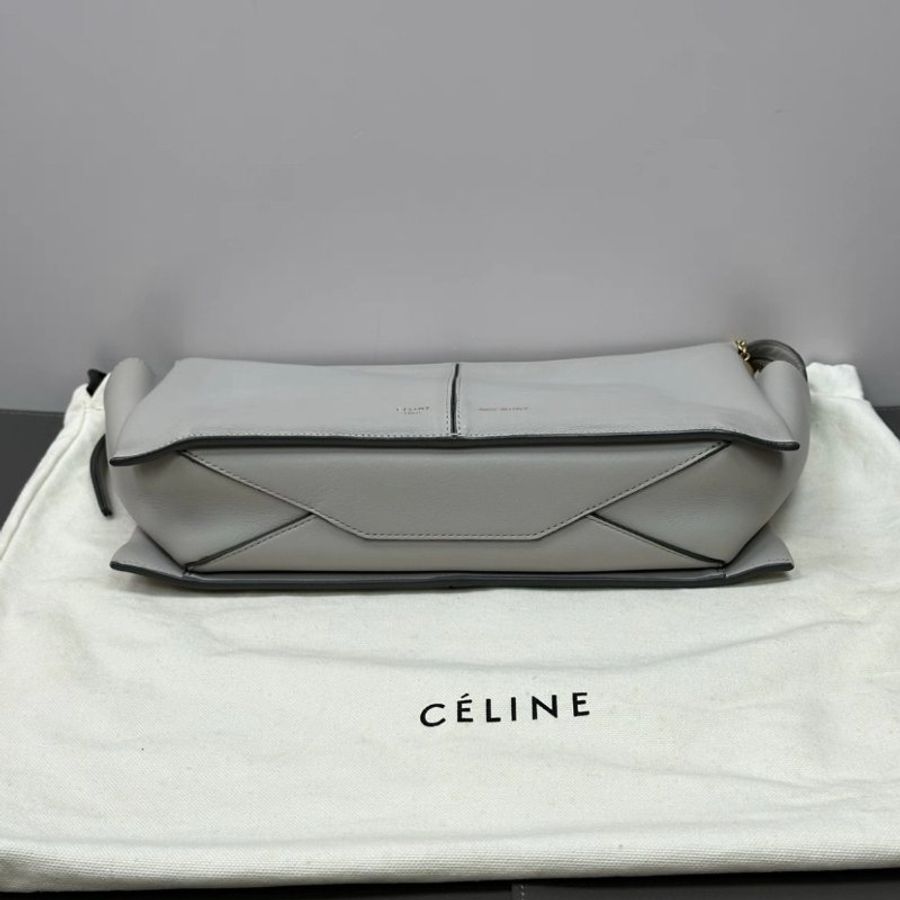 CELINE 灰色trifold肩背斜背鏈條包28*19*7 98新配件塵袋-3