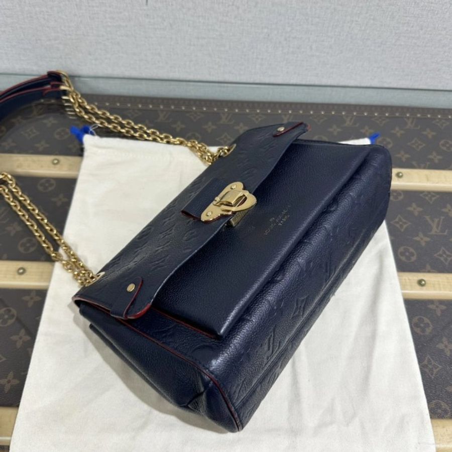LV 金扣牛皮壓花vavin BB肩背斜背包25.5*15*8 98新配件盒子塵袋-4