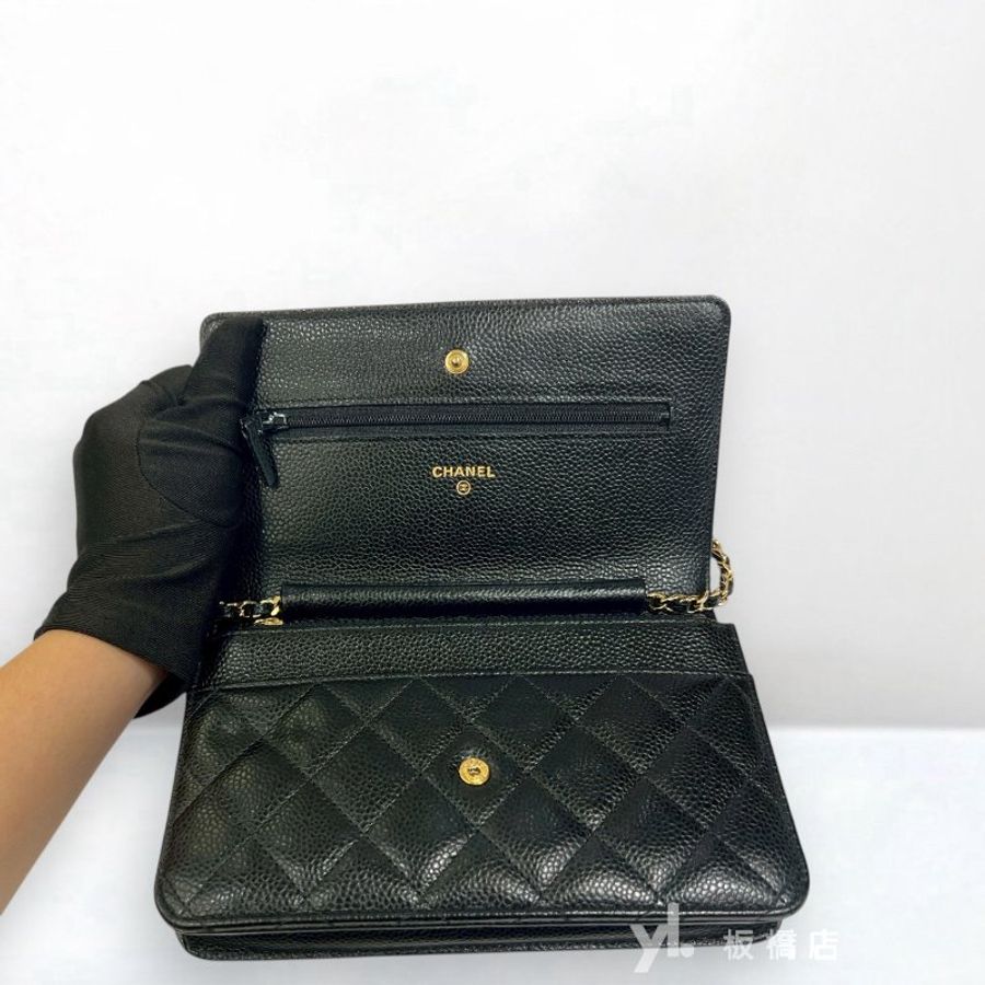 CHANEL 黑荔枝皮金釦WOC A33814-5