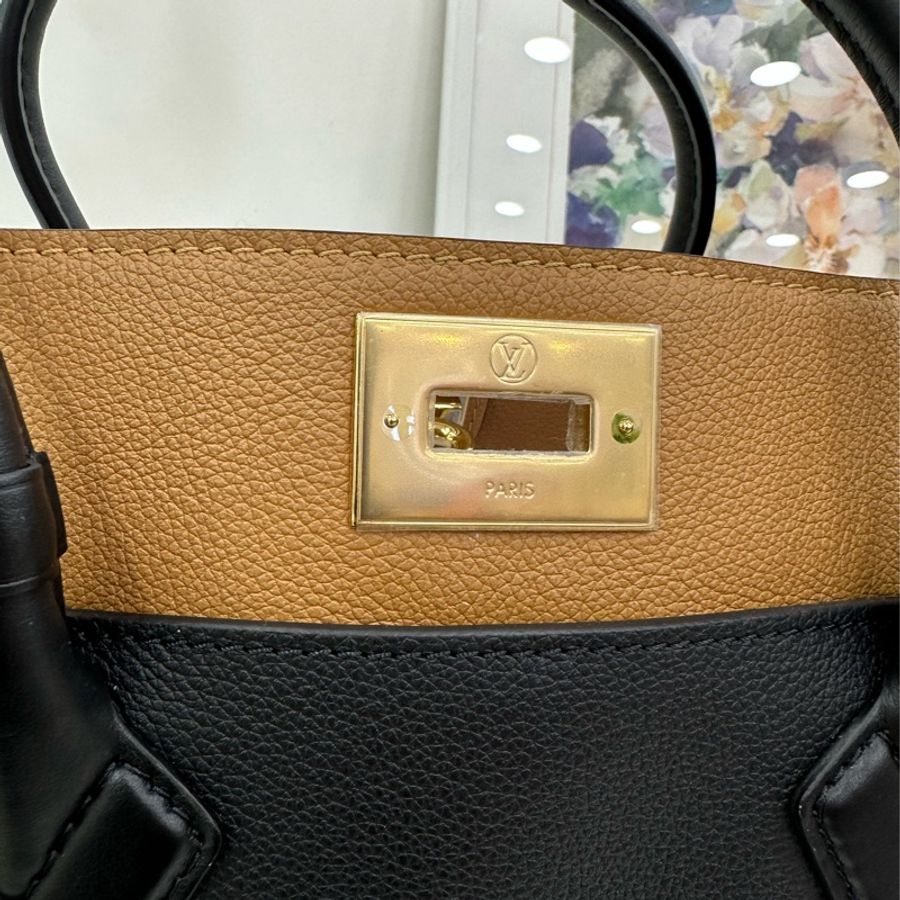lv路易威登on my side老花拼棕黃中型手袋 閒置 帶膜 尺寸:30.5*24.5*14cm-7