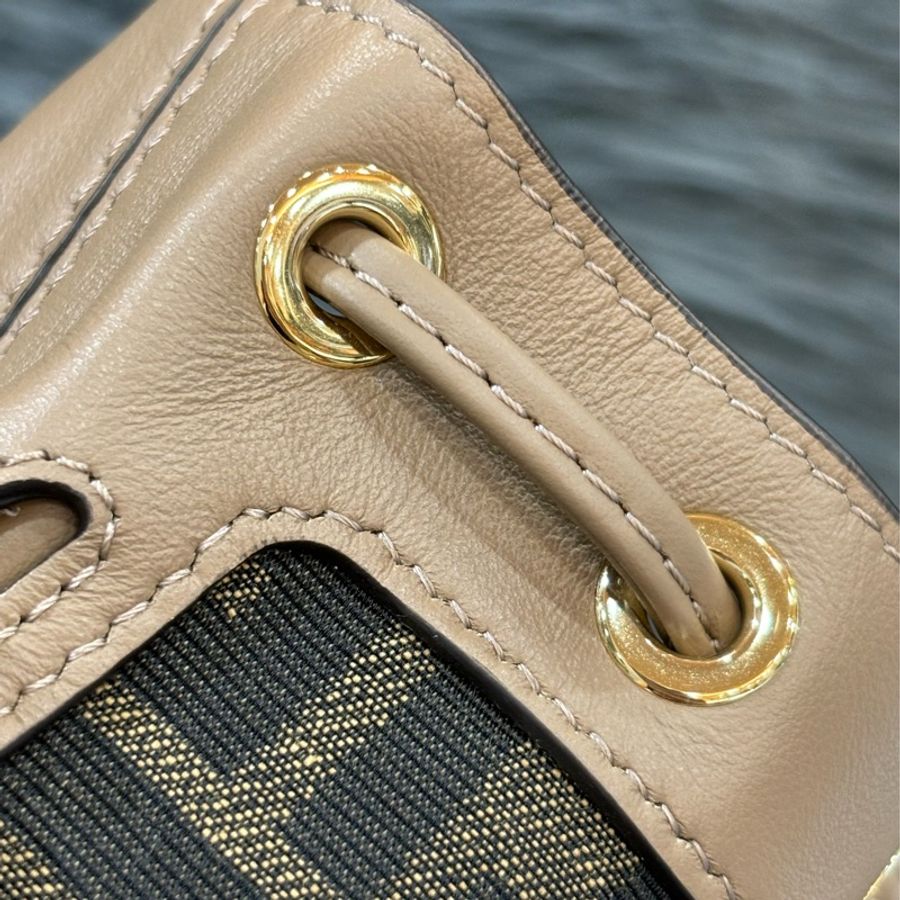 FENDI 8BS093 MON TRESOR MINI NOE 全皮 水桶包 斜背包 手提包-22