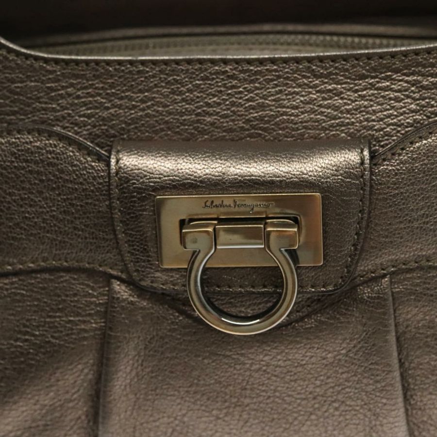 【日本直送】Salvatore Ferragamo Gancini 手提包 皮革 銀色 正品 136801-16