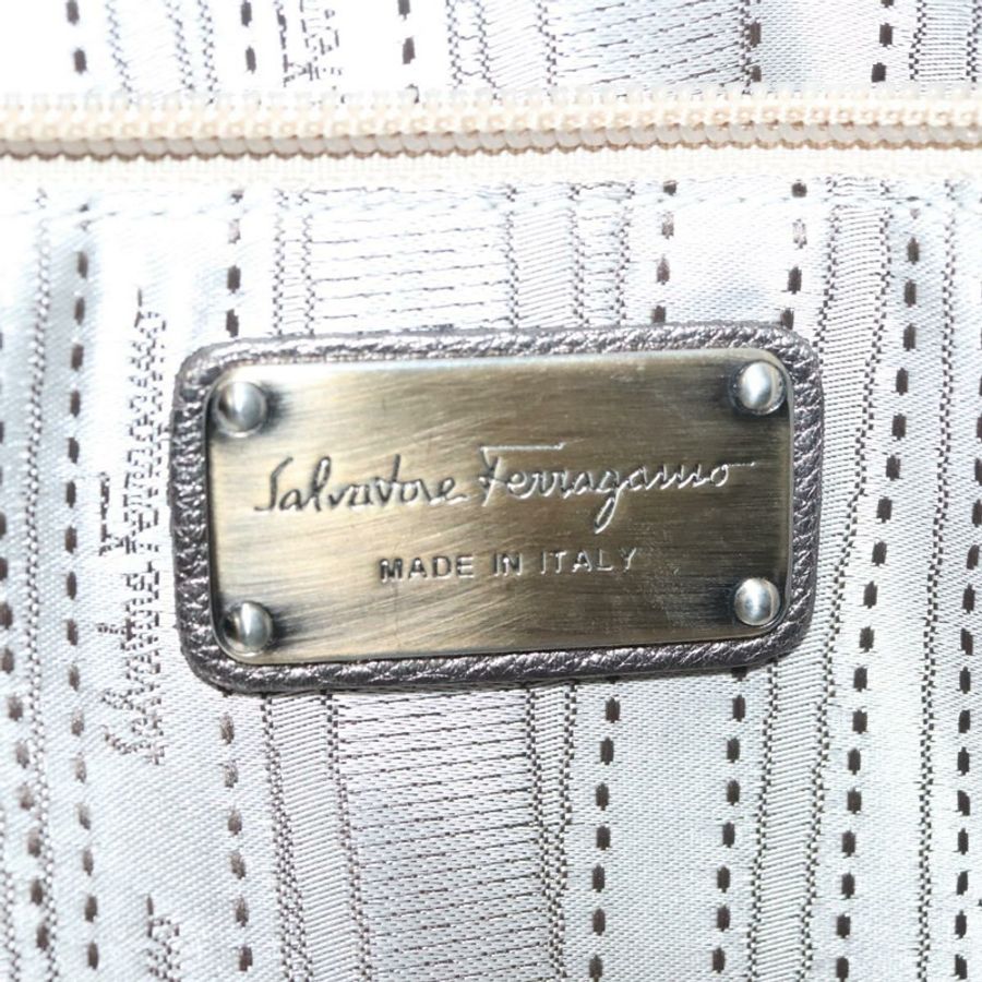【日本直送】Salvatore Ferragamo Gancini 手提包 皮革 銀色 正品 136801-17