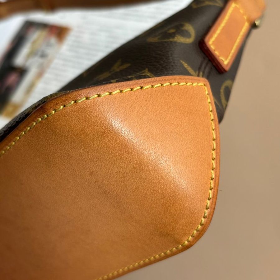 ::LOUIS VUITTON:: LV M51240 Trotteur經典花紋 皮革背帶斜背包 帆船包-13
