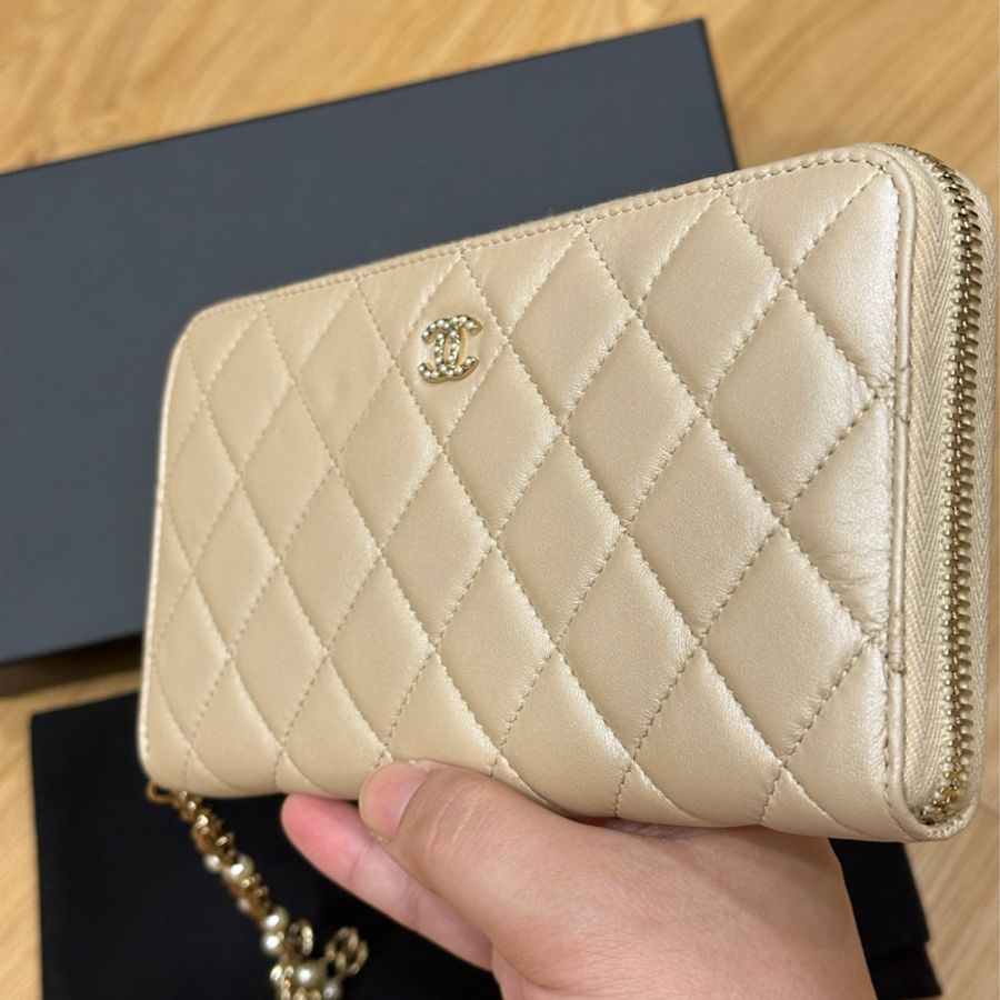 新年發財 錢包🧧CHANEL 香奈兒 香檳金 小羊皮 珍珠鏈條 拉鍊長夾 喜歡來議價❤️-2