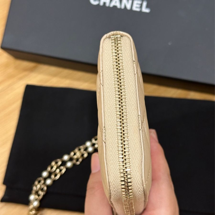 新年發財 錢包🧧CHANEL 香奈兒 香檳金 小羊皮 珍珠鏈條 拉鍊長夾 喜歡來議價❤️-29