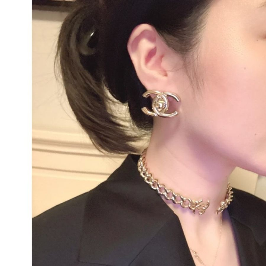 香奈兒 Chanel 書包釦金色雙C logo 耳環-0