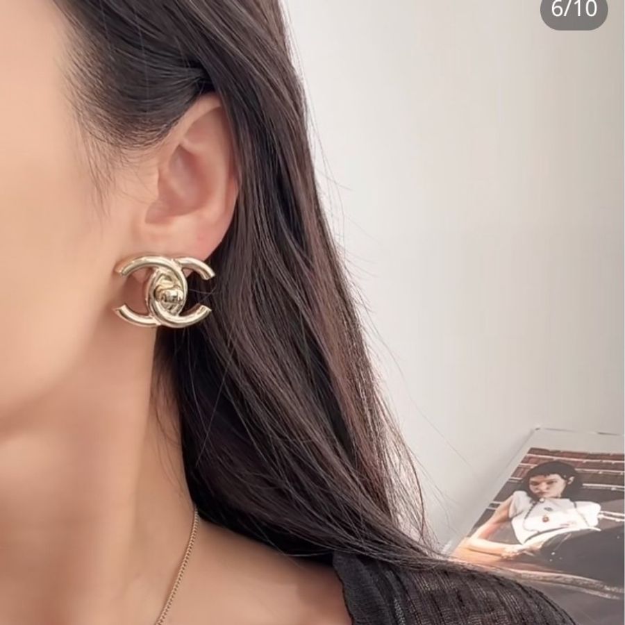 香奈兒 Chanel 書包釦金色雙C logo 耳環-4