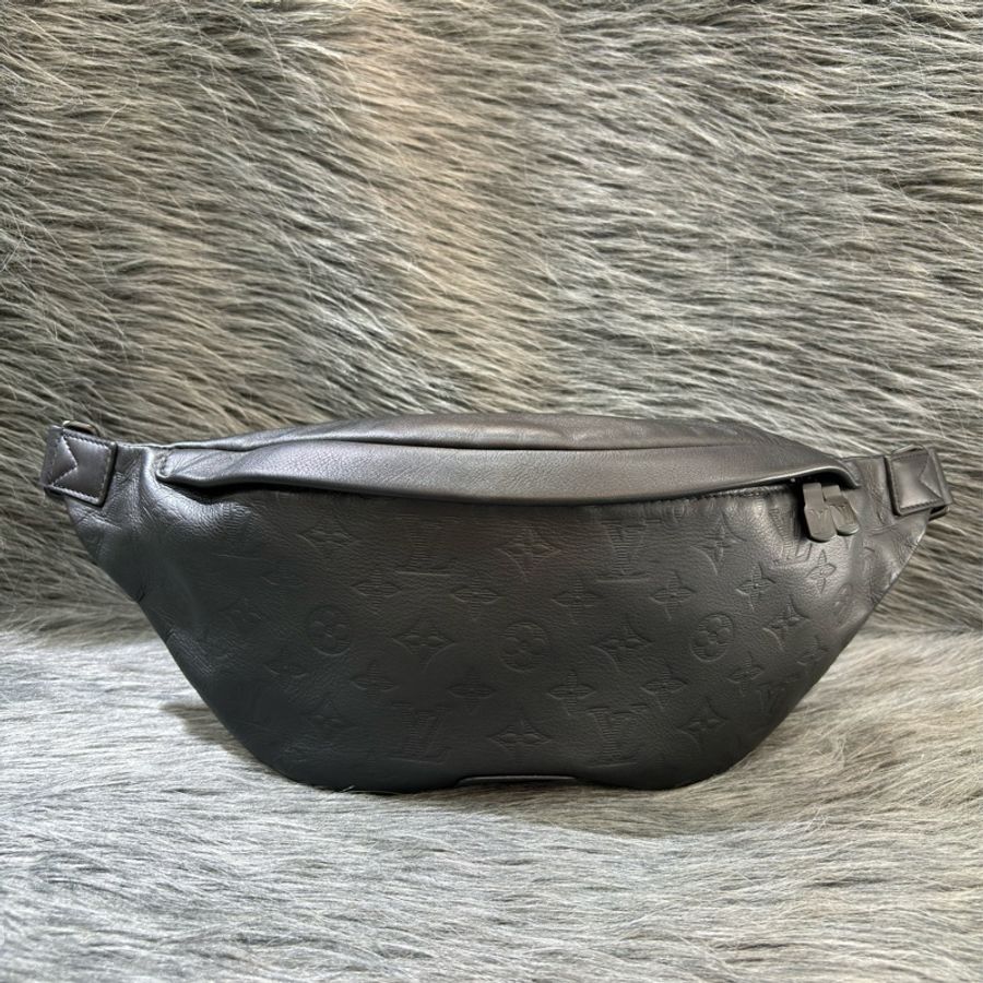 LV M46036 DISCOVERY 黑色牛皮 原花字紋老花 腰包 斜背包 肩背包 胸口包 霹靂包-0