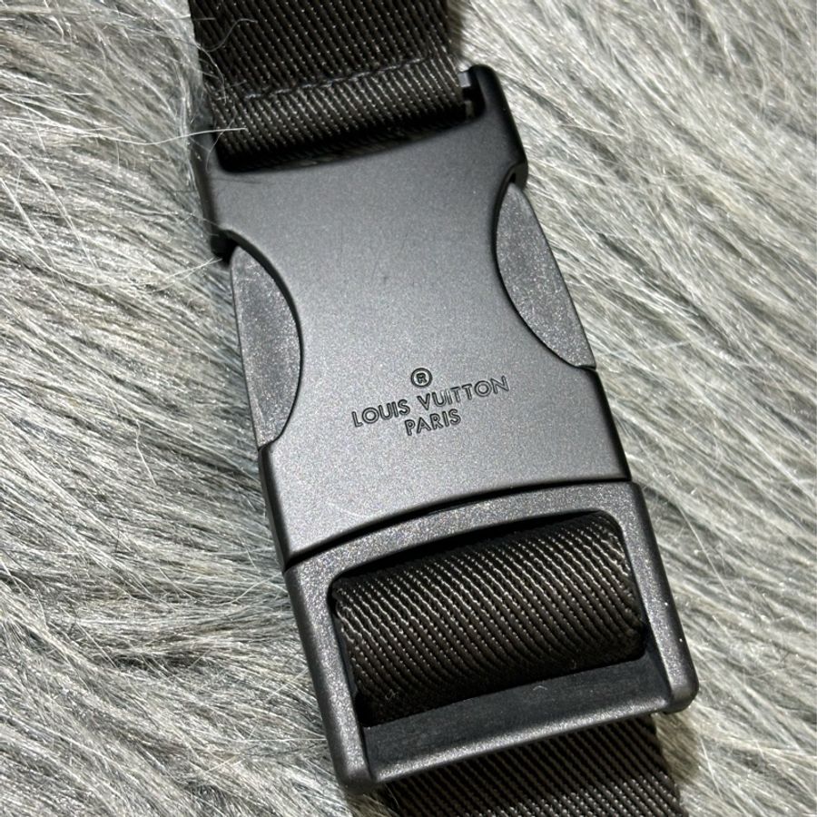 LV M46036 DISCOVERY 黑色牛皮 原花字紋老花 腰包 斜背包 肩背包 胸口包 霹靂包-25