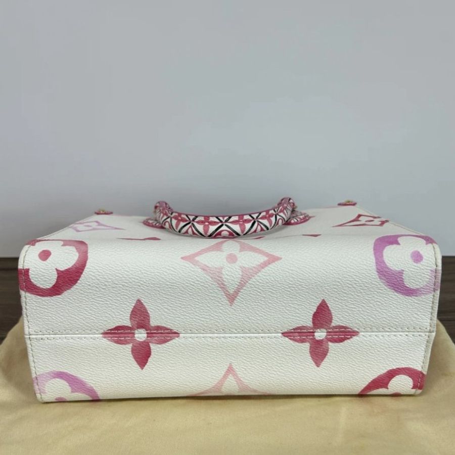 LV 夏日限定 onthego小號手提肩背斜背包芯片款24.5*18.5*10 98新配件盒子塵袋-3