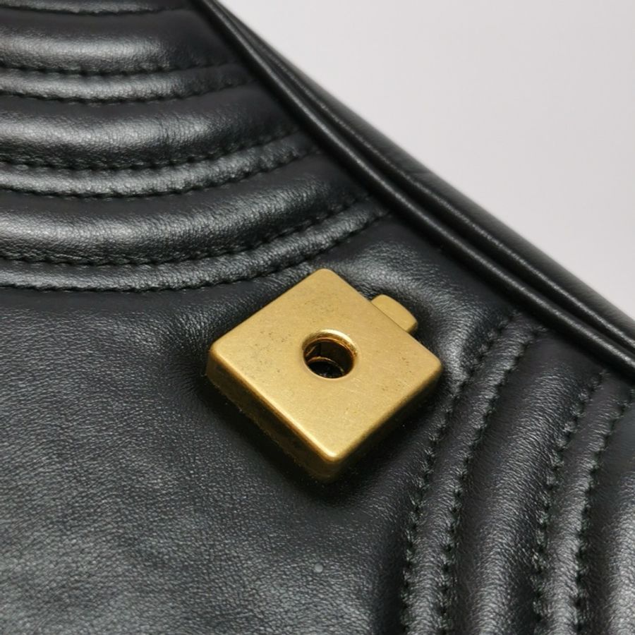 Gucci GG Marmont 小號牛皮 馬蒙單肩包-12