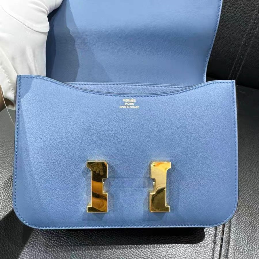 Hermes Constance mini-17