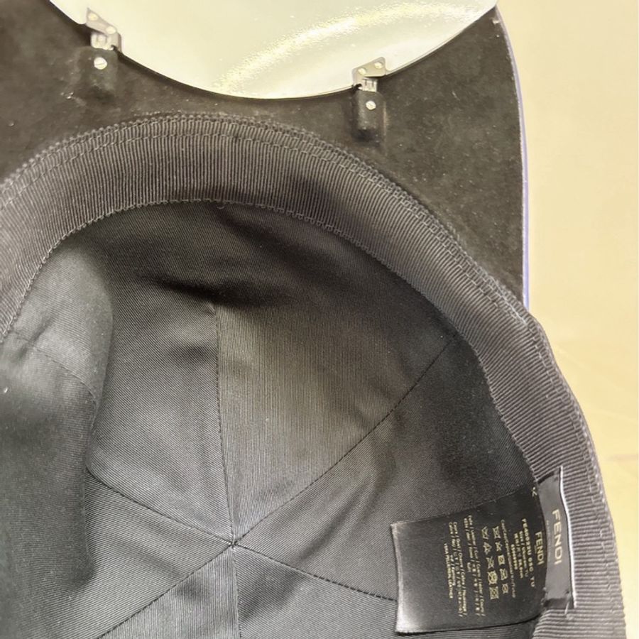 FENDI 黑色棒球帽型墨鏡 全新品-7