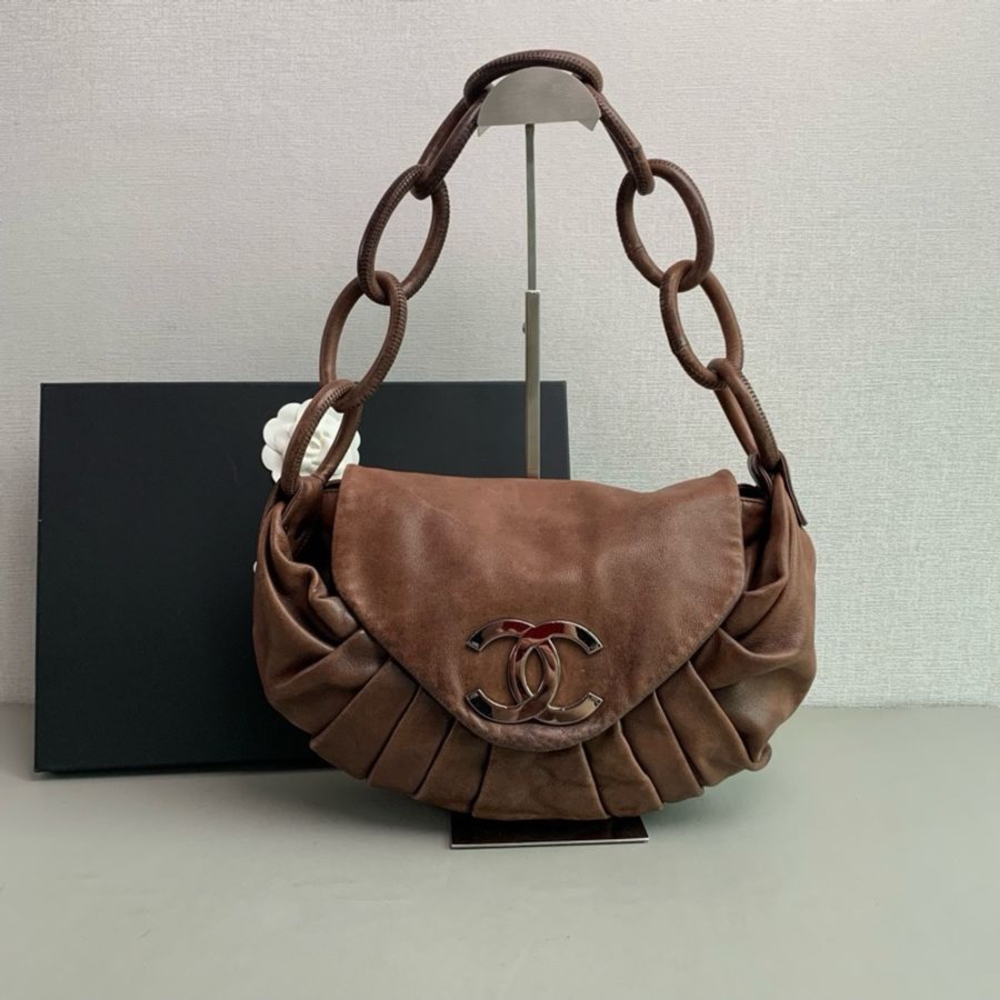 Chanel vintage 棕色巧克力水餃包🤎-1