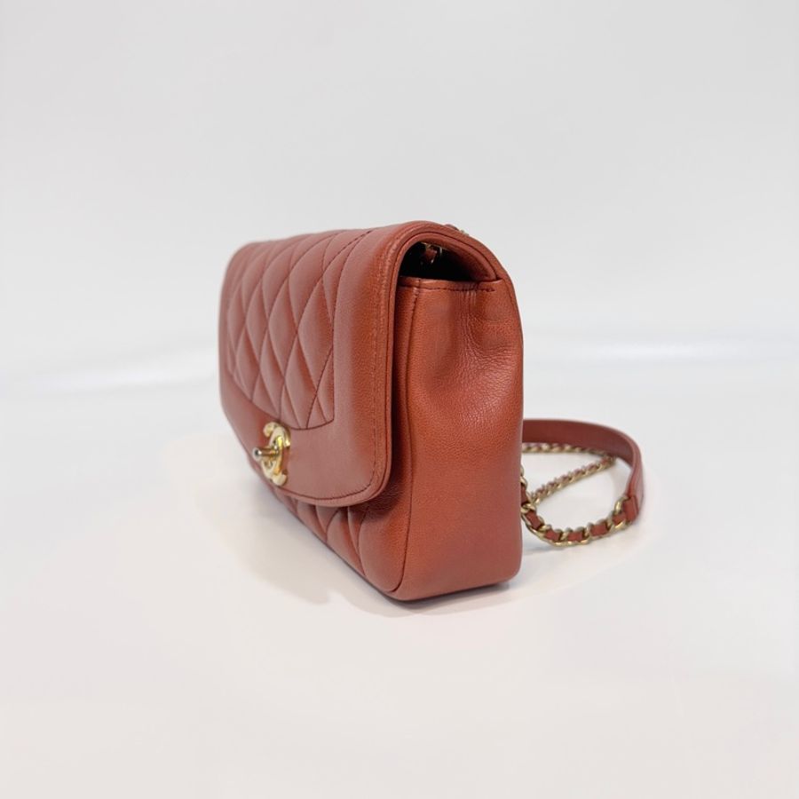 CHANEL磚紅色牛皮金釦Diana肩背包A92734-5