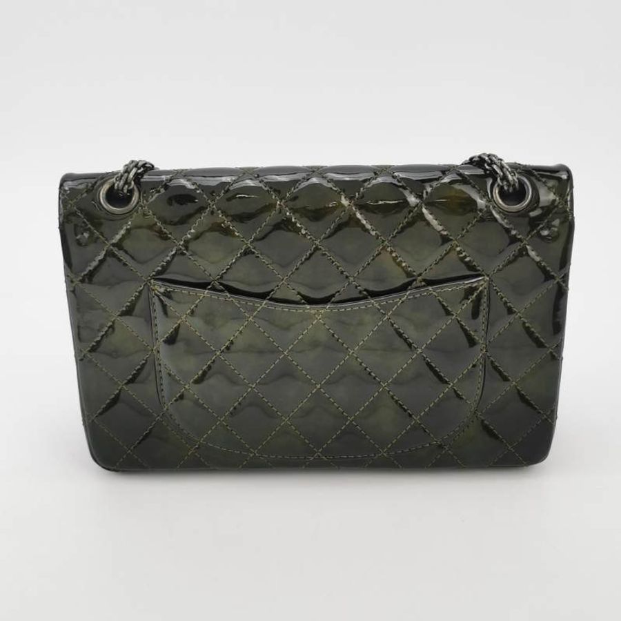 Chanel 2.55 Flag Bag 季節限定款 大號 漆皮 菱格 絎縫 長方形旋扣 單肩包-4