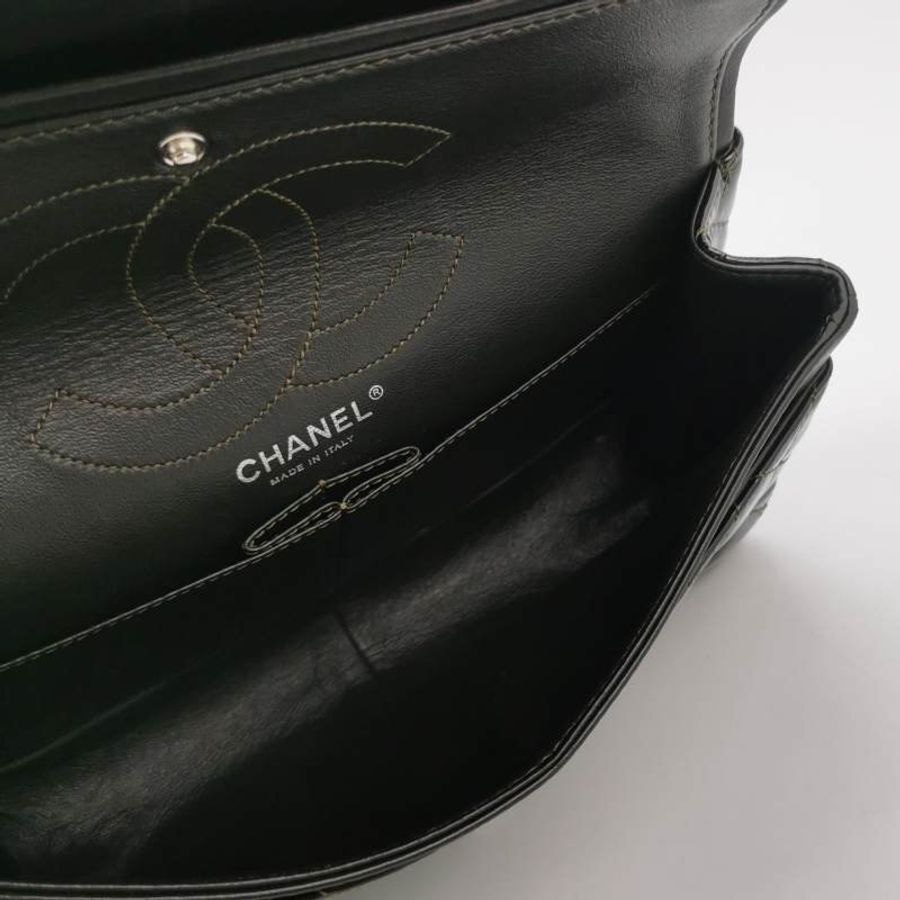 Chanel 2.55 Flag Bag 季節限定款 大號 漆皮 菱格 絎縫 長方形旋扣 單肩包-6