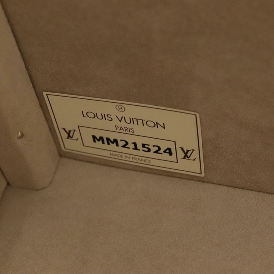 【日本直送】路易威登 Taurillon 登山包 松香 110 行李箱 白色 M10074 正品 115972S-10