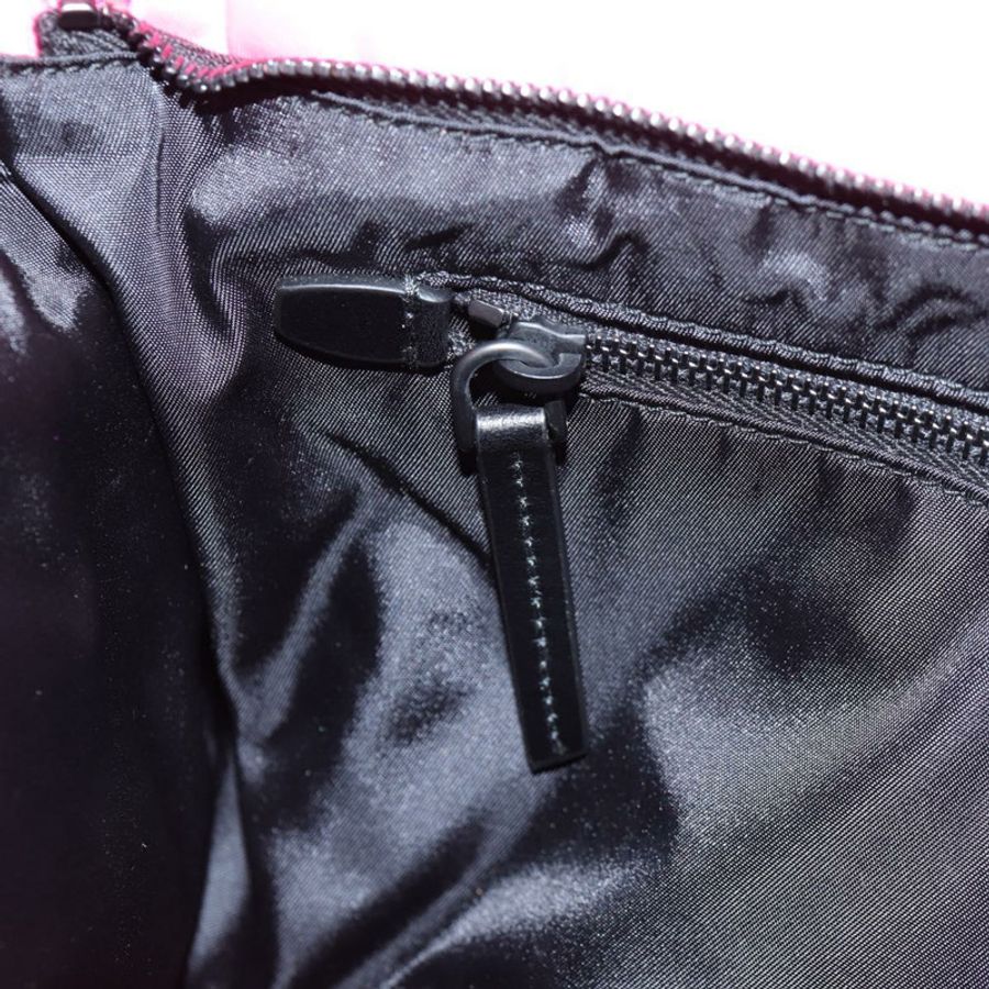 【日本直送】PRADA 尼龍粉紅銀色鏈條單肩包 正品 134961M-21