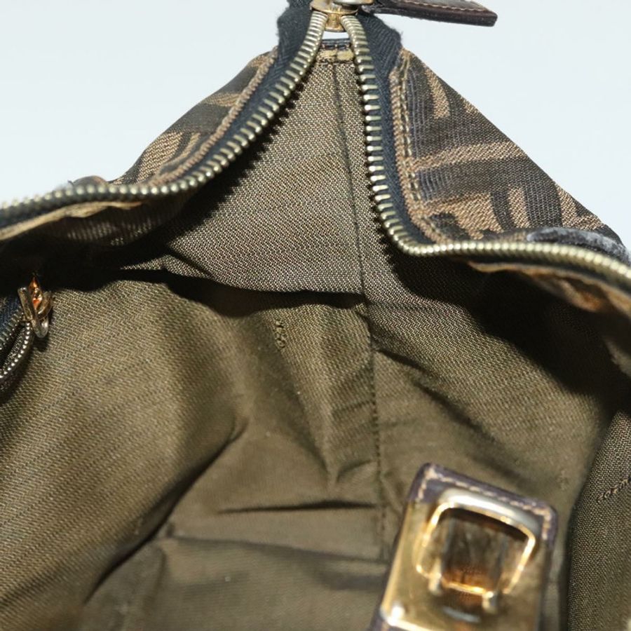 【日本直送】FENDI Zucca帆布化妝包,黑色、棕色、金色,正品編號136534-20
