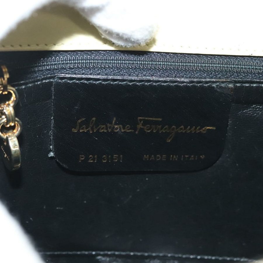 【日本直送】Salvatore Ferragamo Gancini 單肩包 麂皮 米色 金色 正品 137419-11