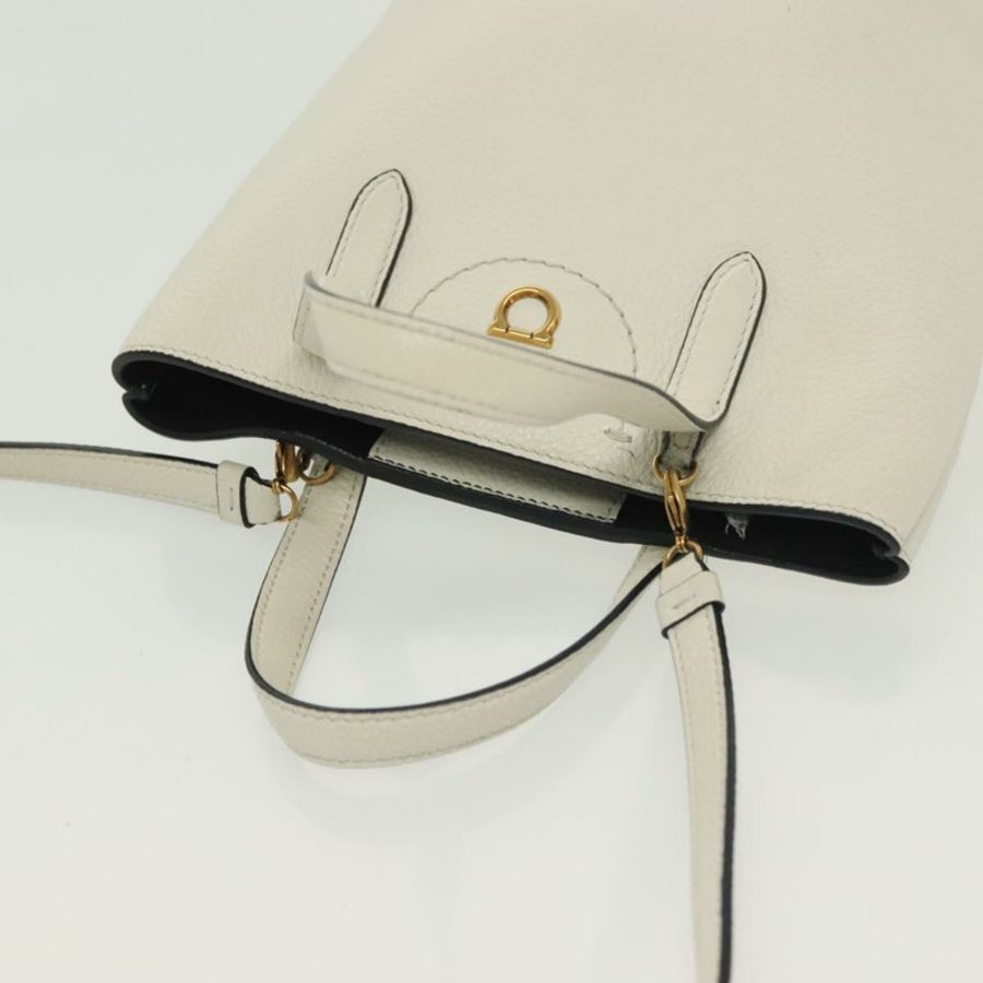 【日本直送】Salvatore Ferragamo Gancini 手提包 皮革 2way 白金 Auth 134826-5