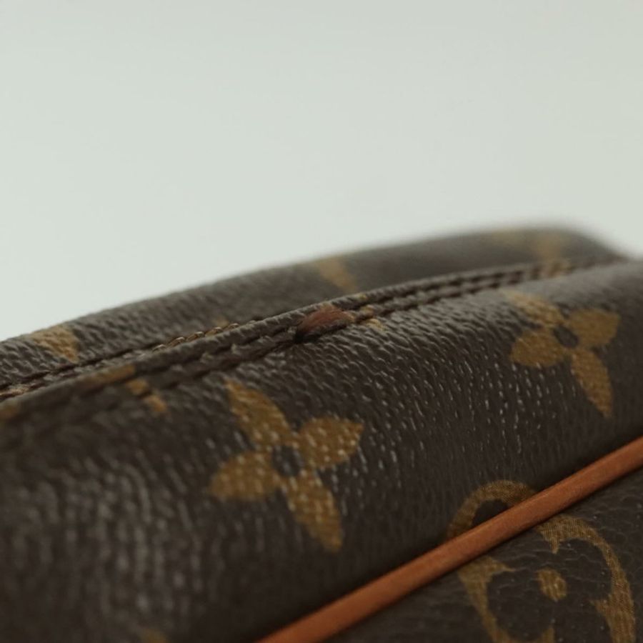【日本直送】路易威登 Monogram Compiegne 28 手拿包 M51845 LV 正品 137779-5