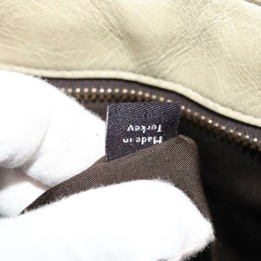 【日本直送】Miu Miu Matelasse 手袋 皮革 象牙色 金色 正品 138209-22