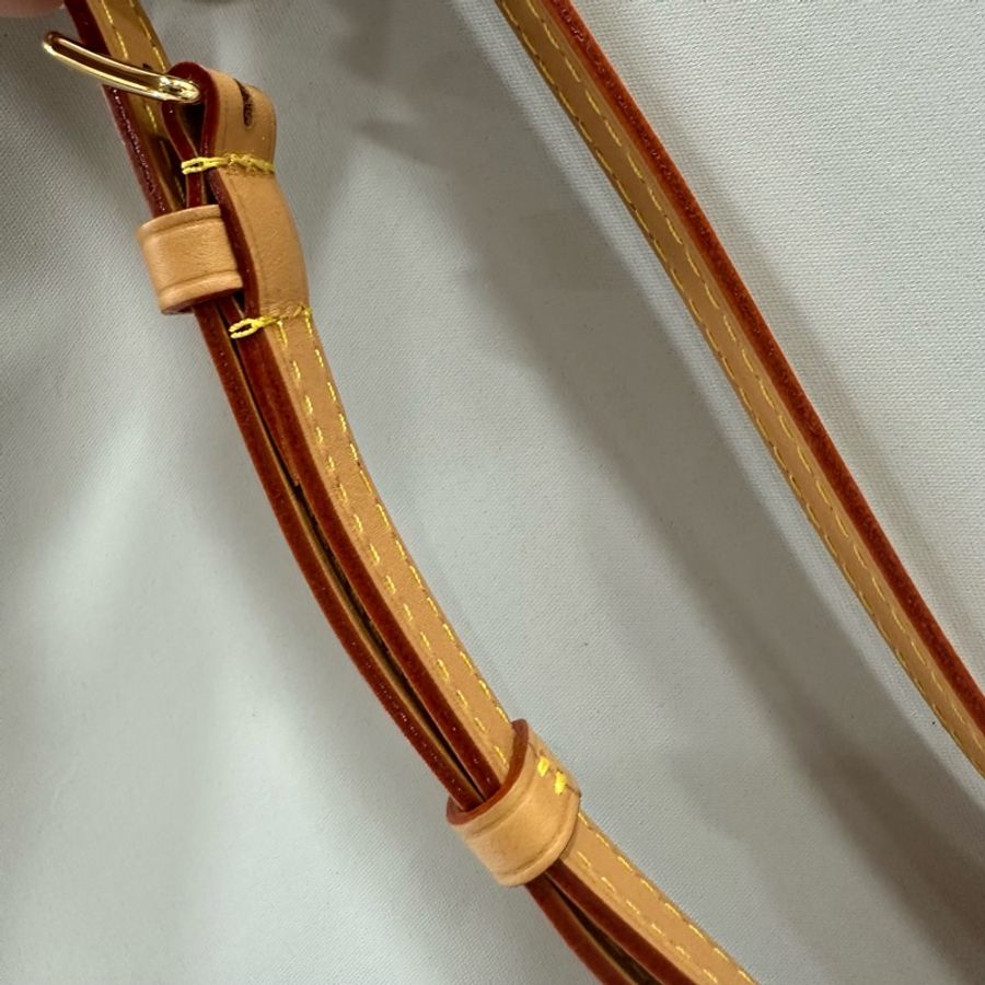 LV M81266 原花金釦 nano noe mini水桶包-38