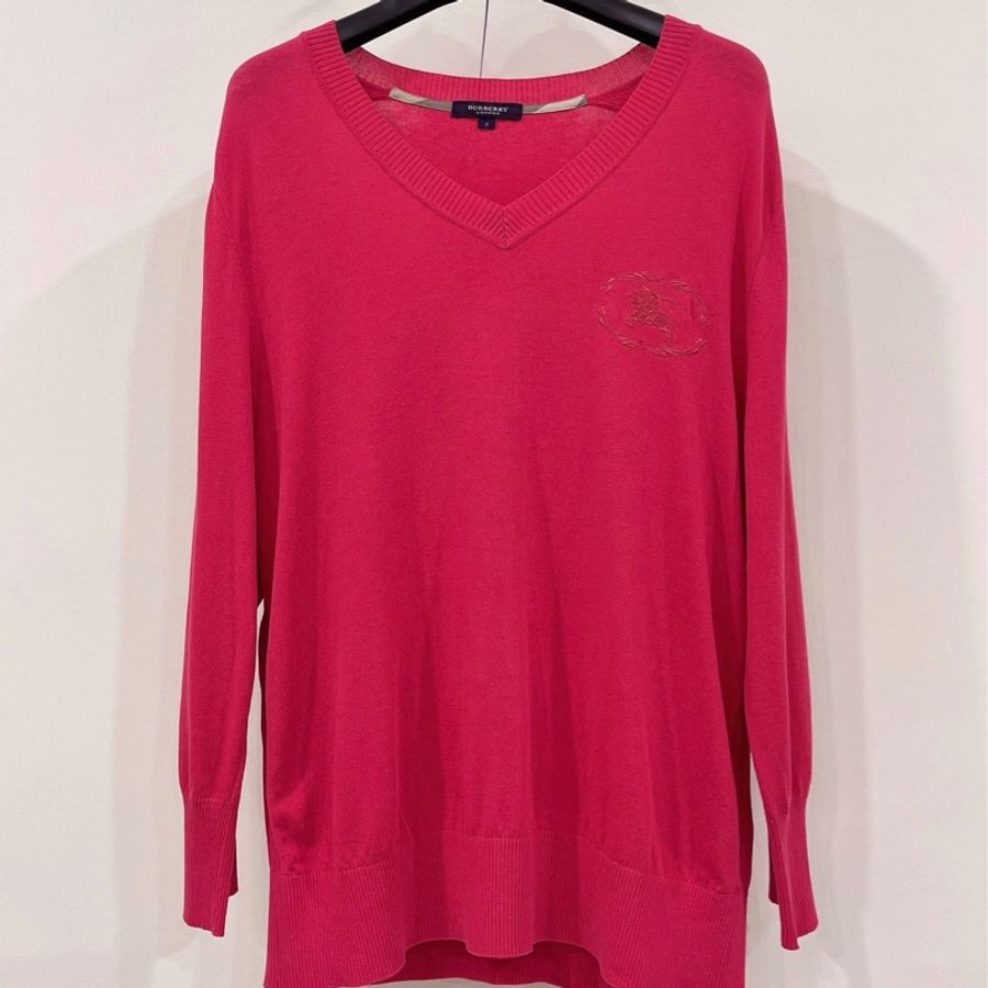 BURBERRY倫敦 V領大戰馬刺繡針織上衣-0