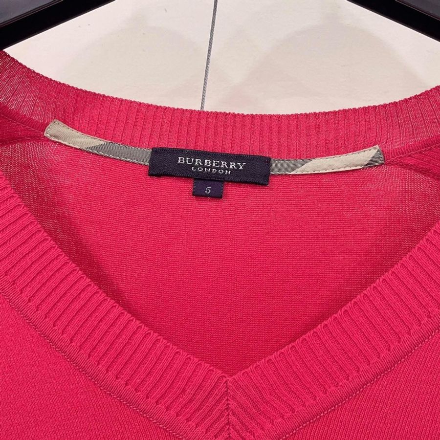 BURBERRY倫敦 V領大戰馬刺繡針織上衣-7