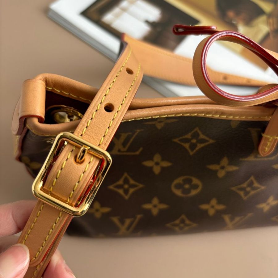 ::LOUIS VUITTON:: LV M13014 CarryAll BB 經典花紋接背包鏈包斜背包-7