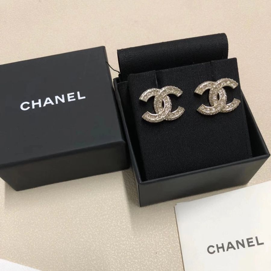 chanel 經典款 A86504 淡金色水鑽耳環-3