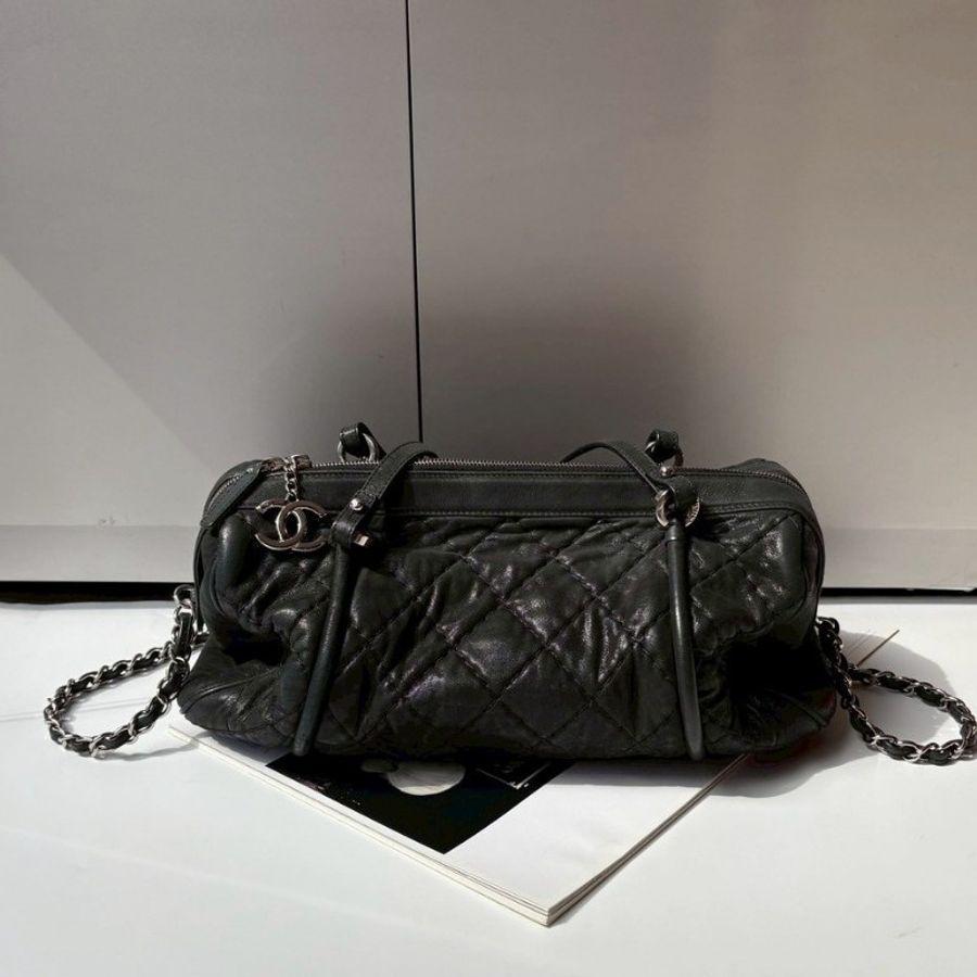 Chanel 銀鍊黑色幻彩小牛皮菱格兩用波士頓包-1