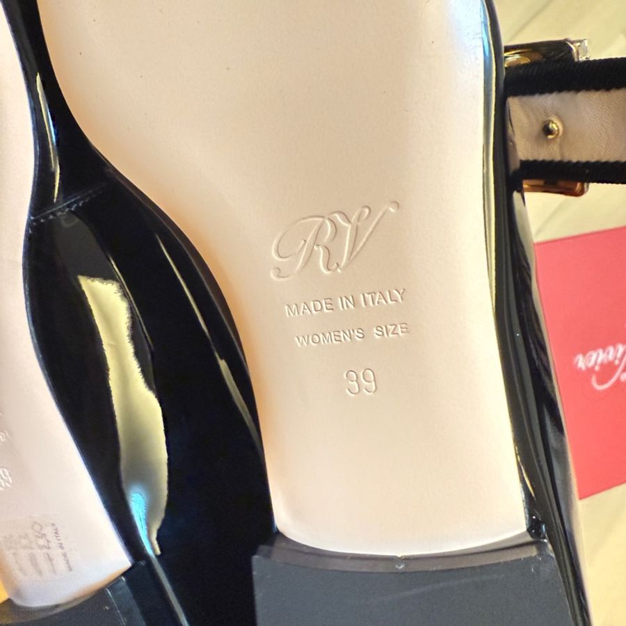 Roger Vivier 帶鑽Tres Viv 瑪莉珍鞋 低跟-3