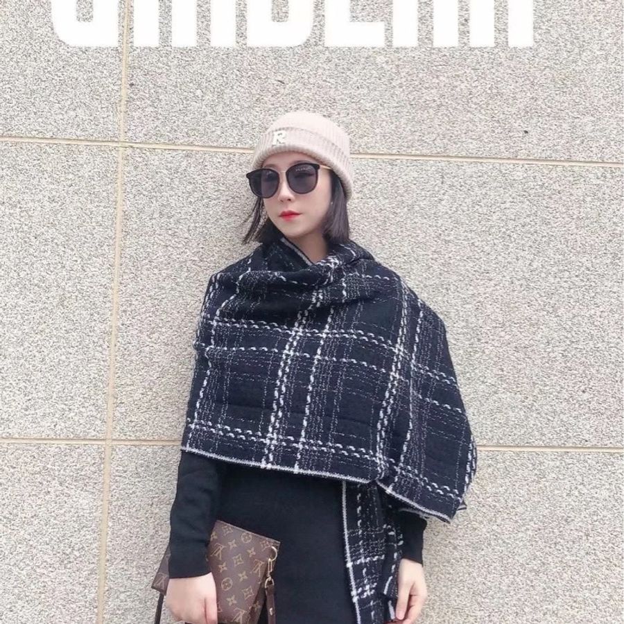 售 二手 真品 Louis Vuitton 經典花紋斜背 絕版19 化妝包 洗漱包 盥洗包-13