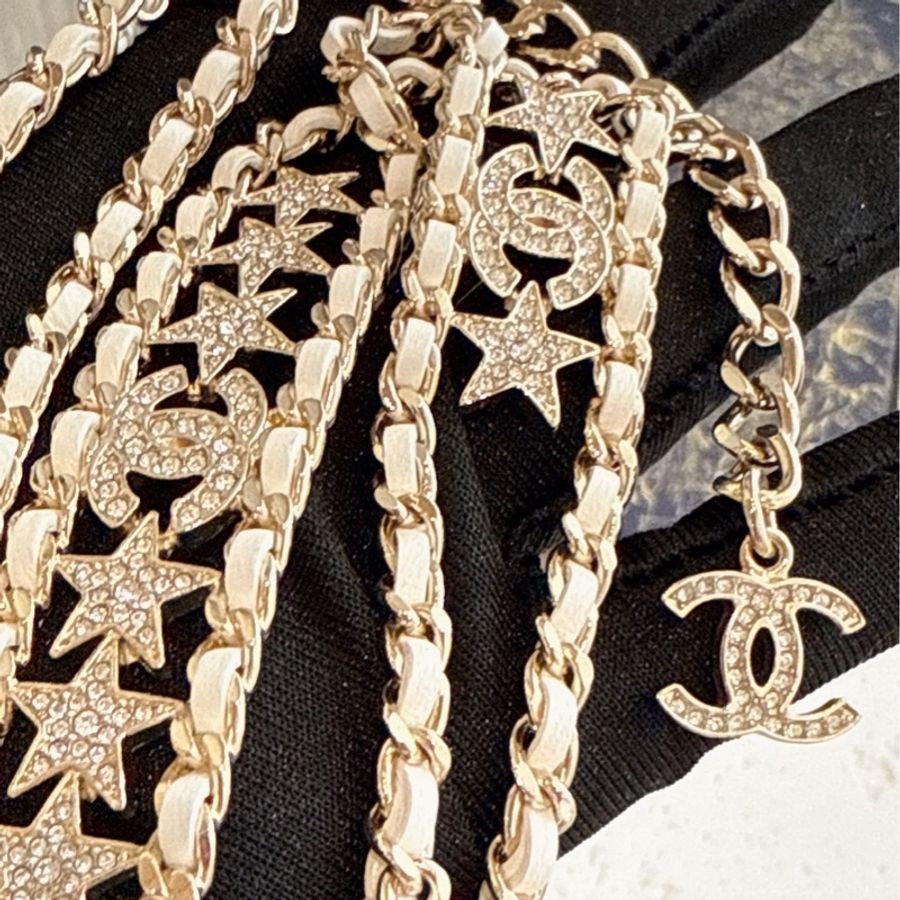 CHANEL 滿鑽星星白色皮穿鏈頸鏈chock-9