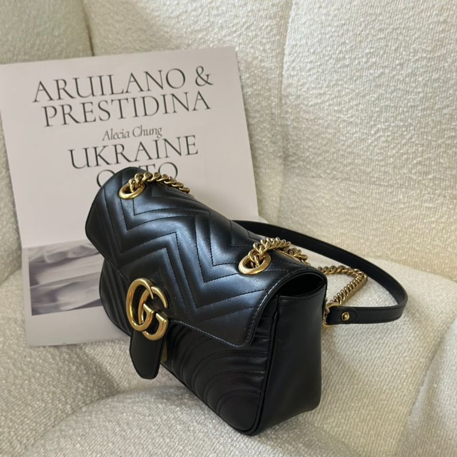 GUCCI Marmont Matelasse斜背包 - 26小號黑金-3