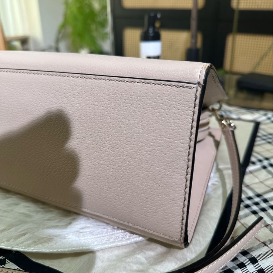 出清 Kate spade 拚色粉白斜背手提包-13