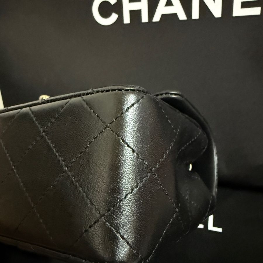 Chanel香奈兒 25S經典口蓋包CF20 黑色羊皮 淡金扣-7