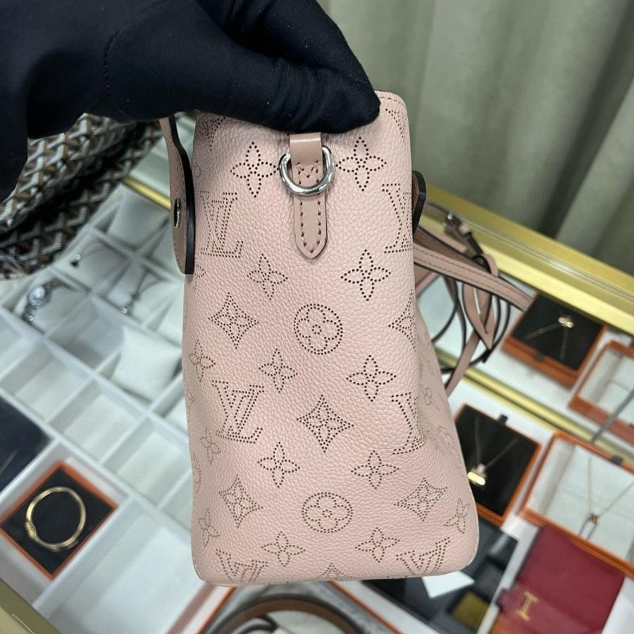 LV Hina bag-5