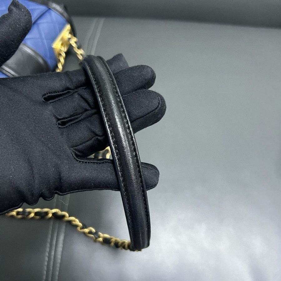 Chanel flap bag-19