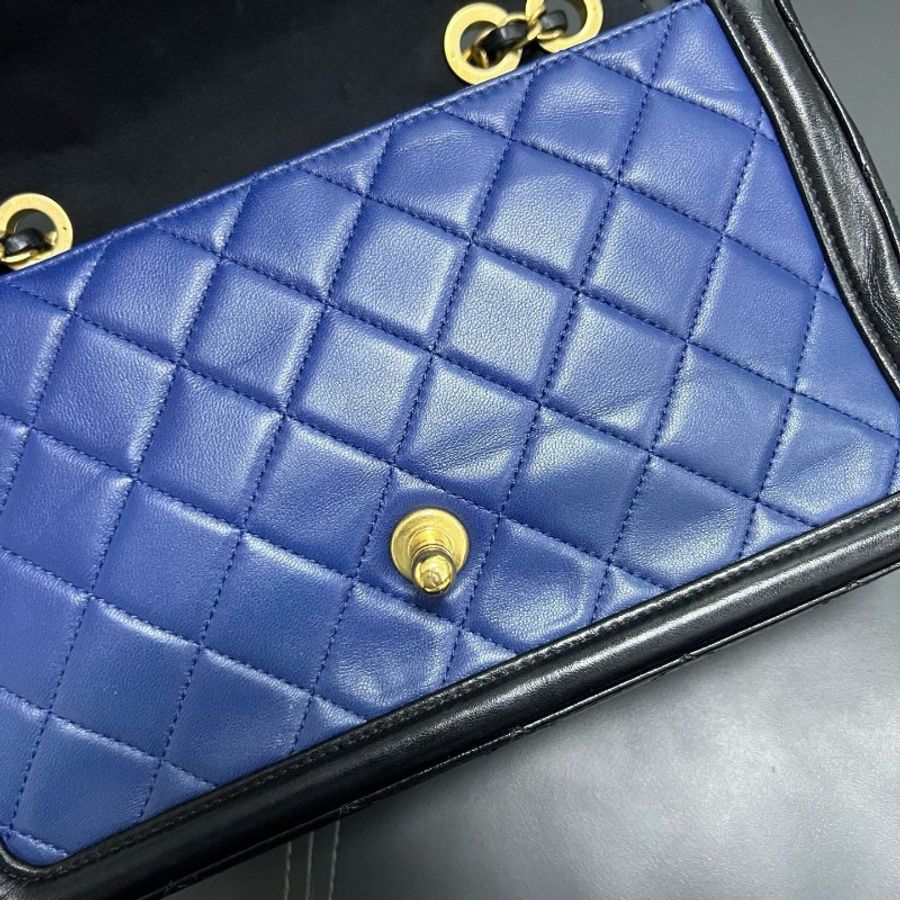 Chanel flap bag-24