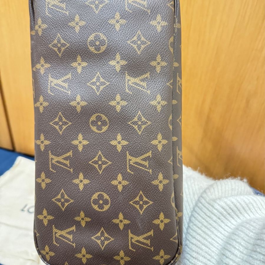 LV 歐洲專櫃購買 少揹 有防塵袋-7