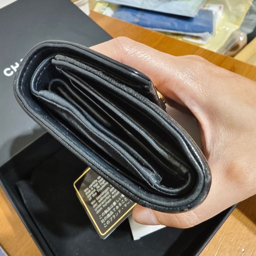 Chanel Boy霧金釦荔枝牛皮三折短夾 (附購證)-18