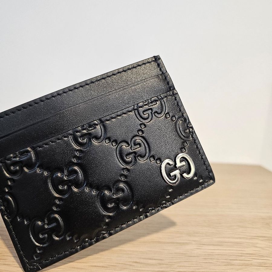 [品況優❣️] Gucci黑牛皮壓紋銀釦4卡卡包-3