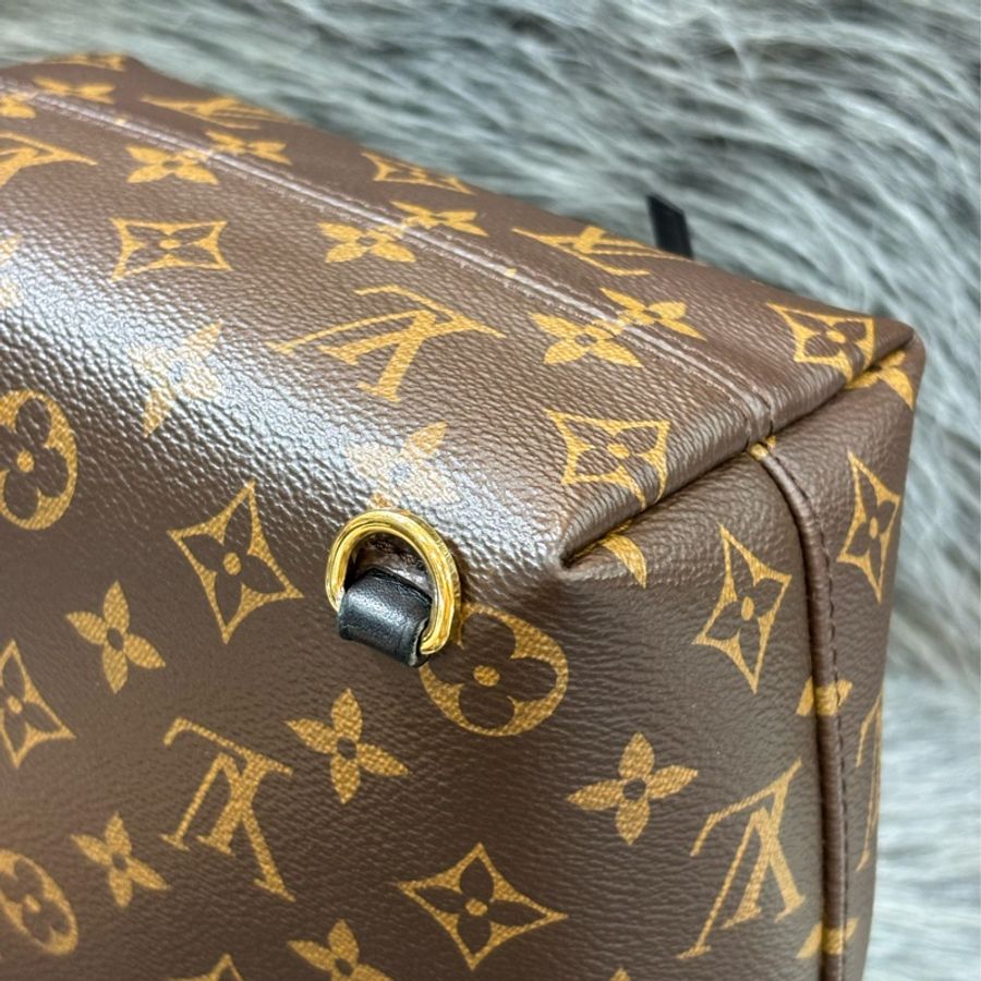 LV M45516 MONTSOURIS BB 黑 荔枝皮 原花 字紋 後背包 手提包 背包 肩背包 斜背包-9