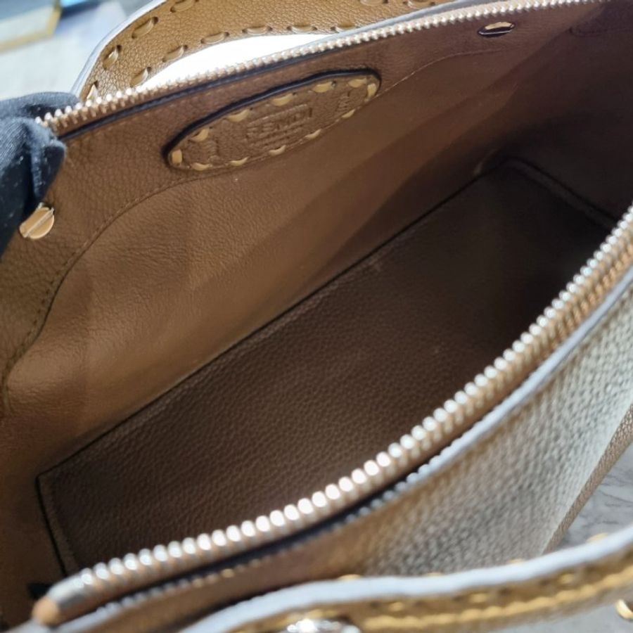 🎉新品好折扣✨Fendi 8BL155 By The Way Selleria 中款波士頓包 棕色-2